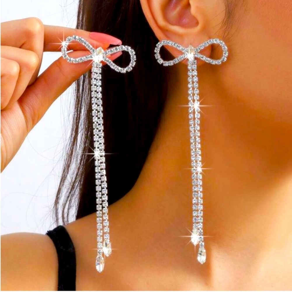 🆕 Rhinestone Bow Earrings